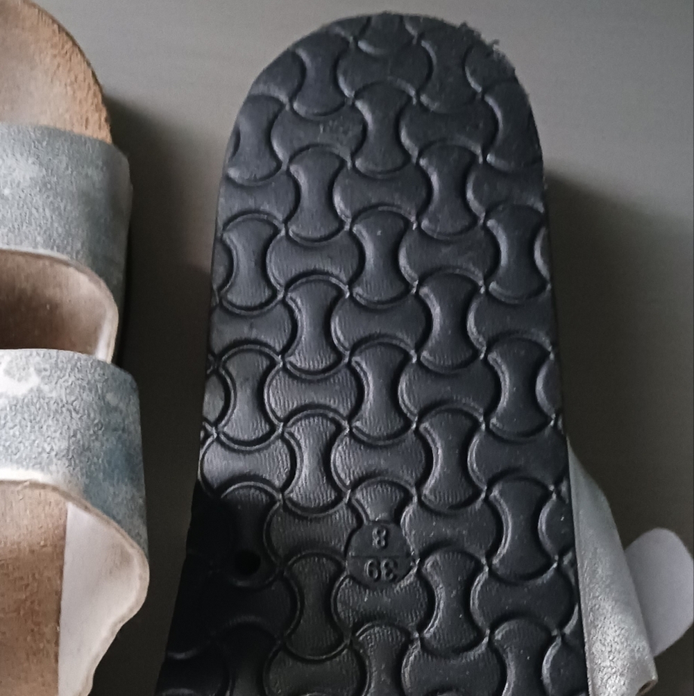 Sandal - Picture 4 of 5